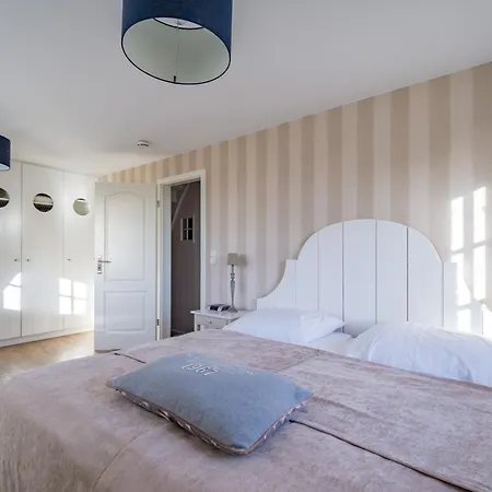 Dom wakacyjny Friesenhaus Meerzeit *